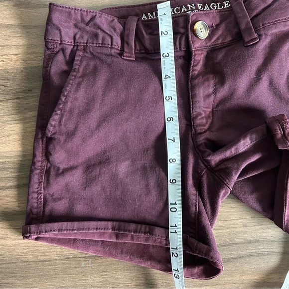 American Eagle Women’s Midi AEO Twill Super Stretch Maroon Shorts Size 2 - Picture 5 of 13